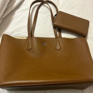 Tory Burch bag/wallet